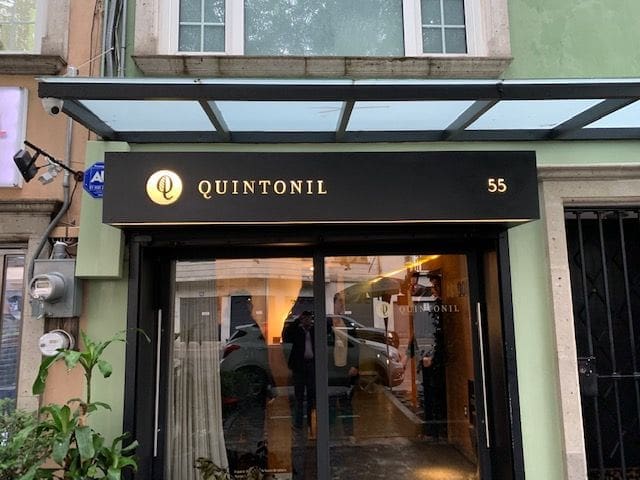Quintonil Sign
